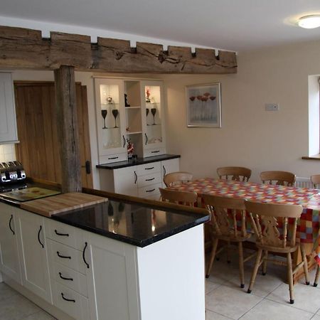 The Granary Self Catering Cottage Shrewsbury Buitenkant foto