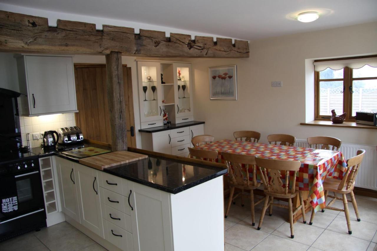 The Granary Self Catering Cottage Shrewsbury Buitenkant foto